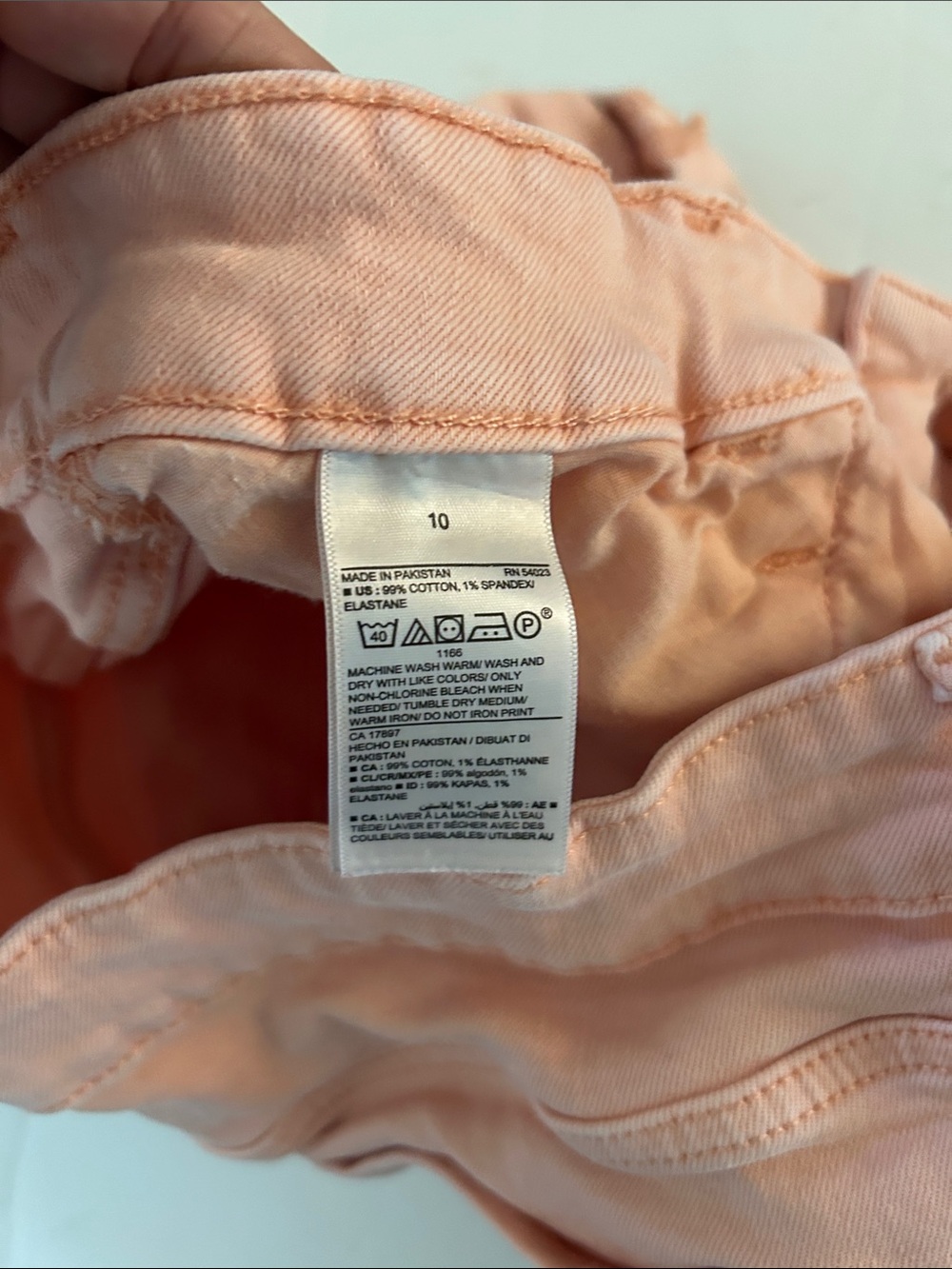 Old Navy Peach Rolled Hem Distressed Jean Shorts size 10 - Picture 5 of 10